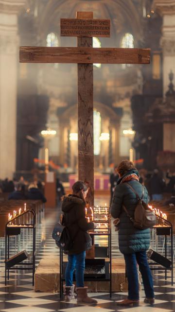 easter cross worship prayer nave