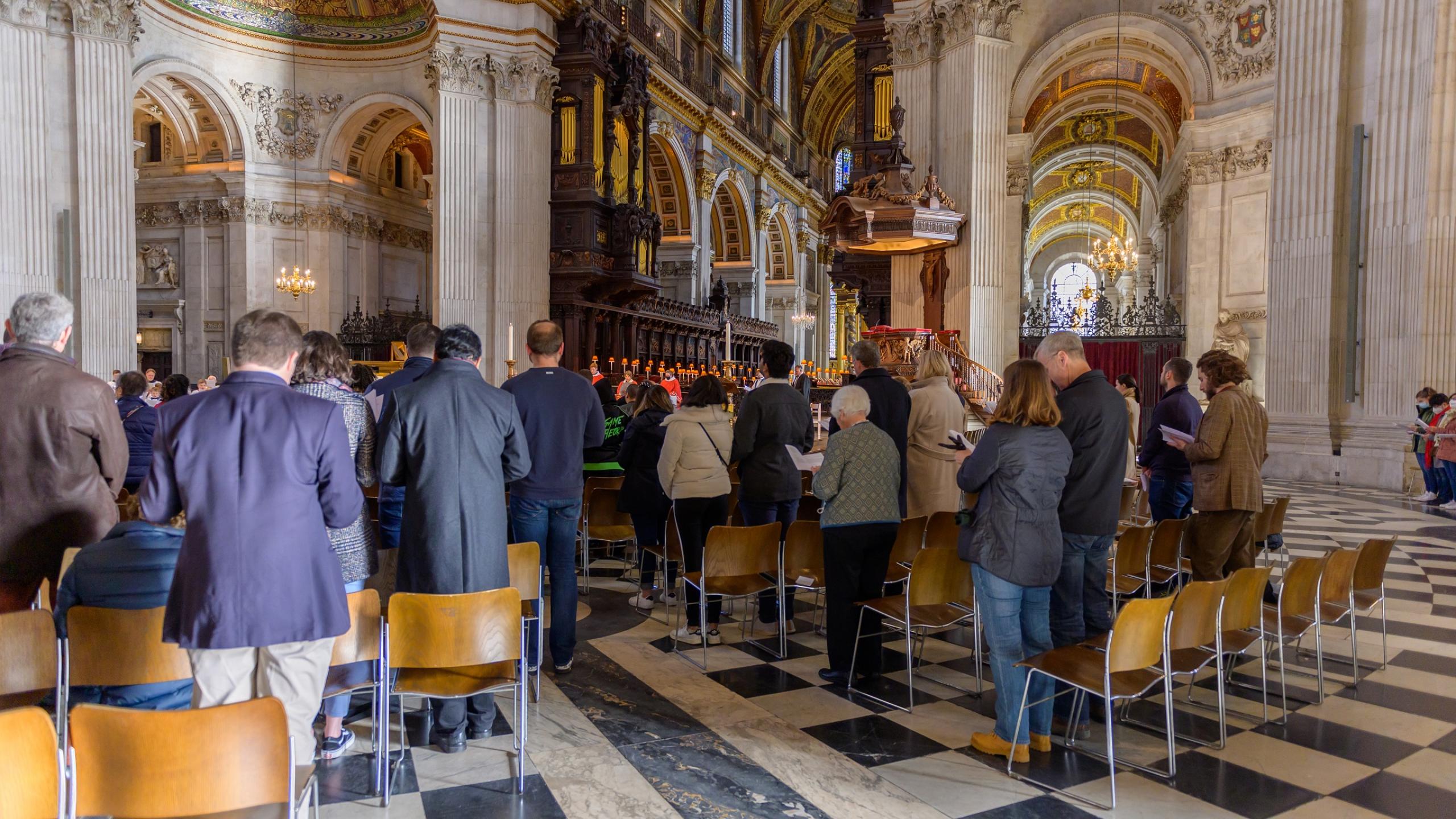 worshippers eucharist sunday services congregation