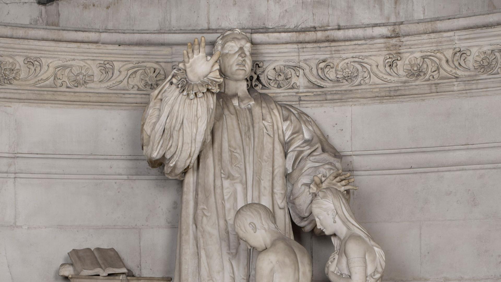 Monument Bishop Thomas Fanshaw Middleton 