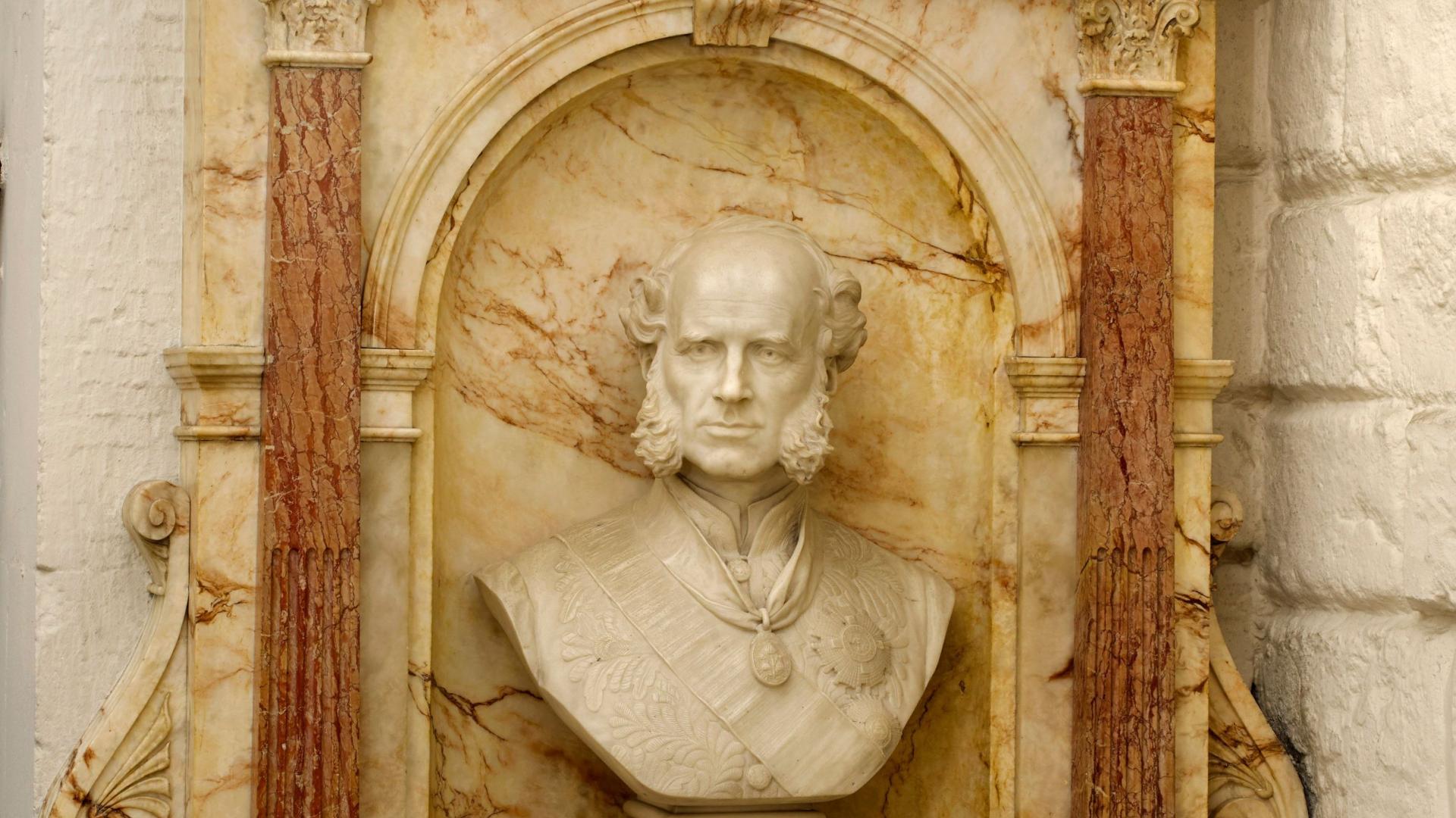 Monument to Harry Smith Parkes