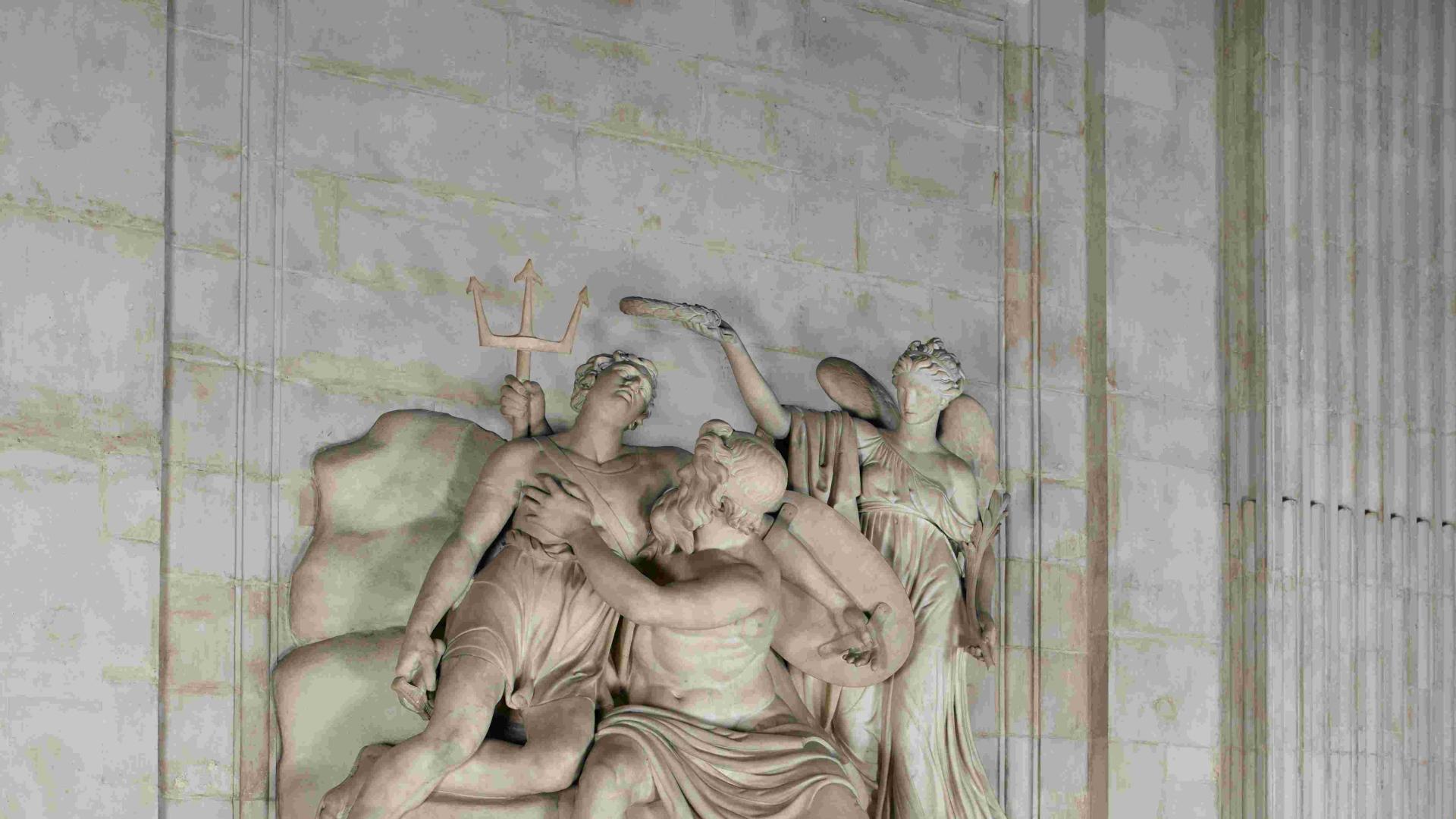 Monument to Robert Faulknor