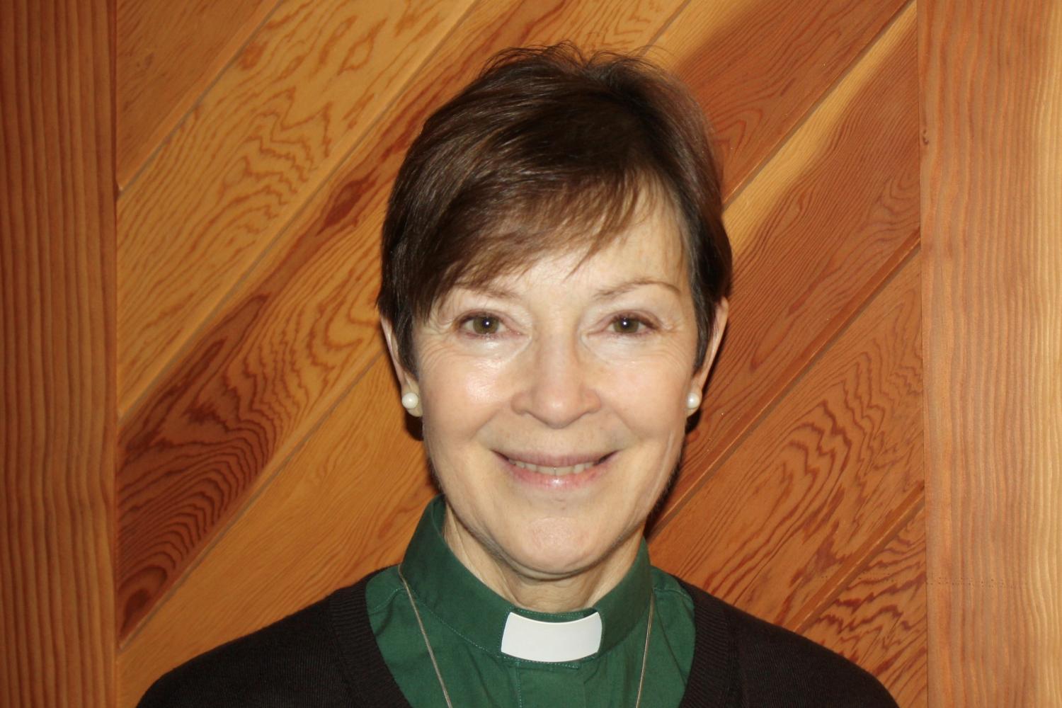 Dana English headshot