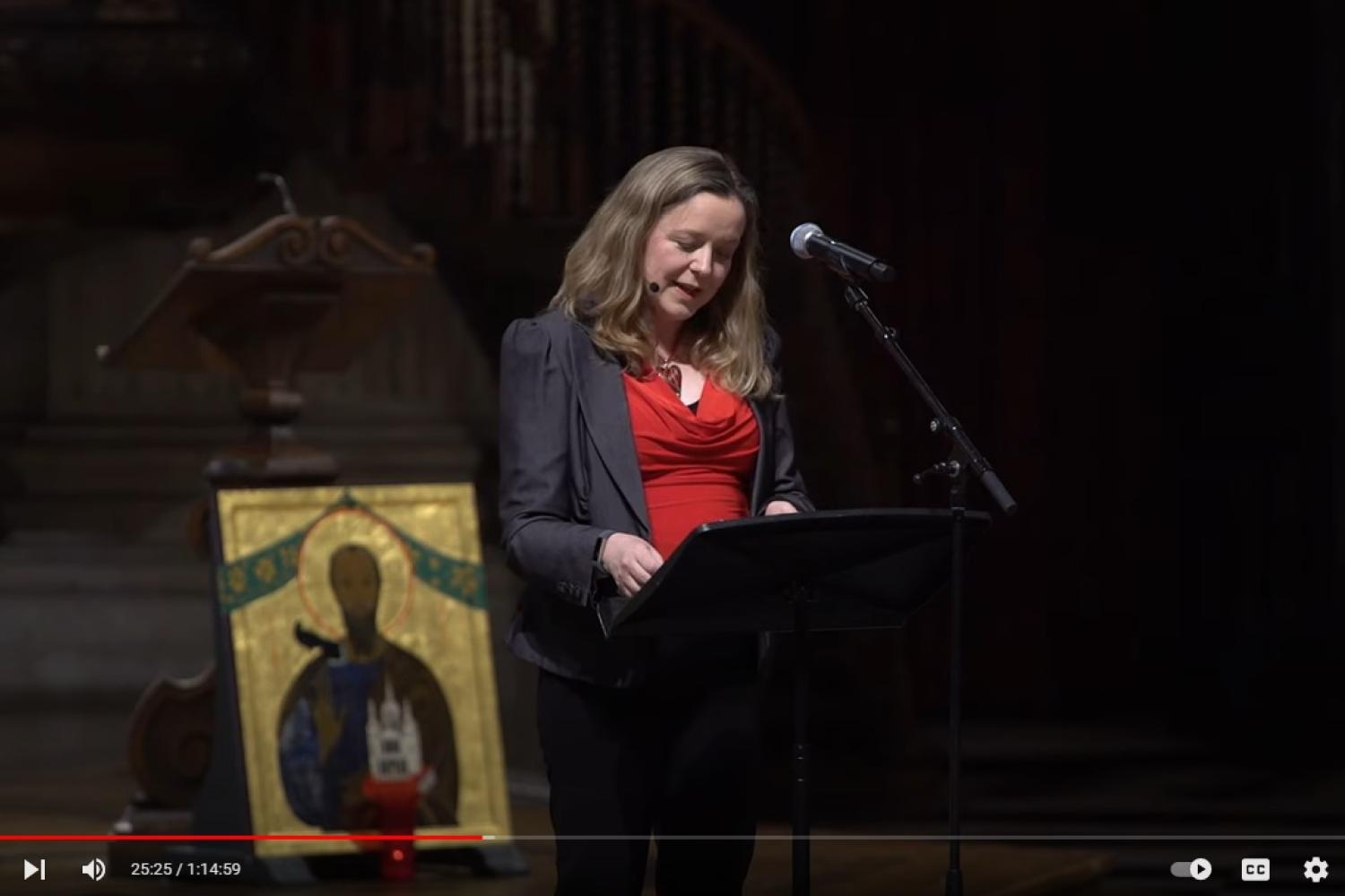 Paula Gooder speaking in St Paul's Cathedral