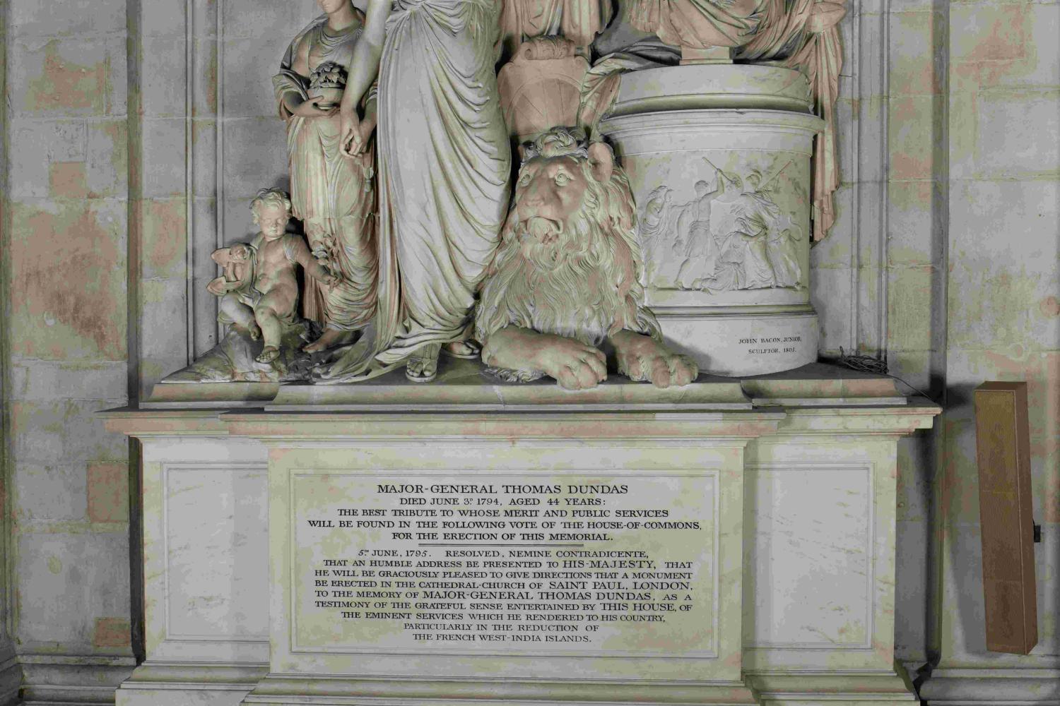 Monument to Thomas Dundas