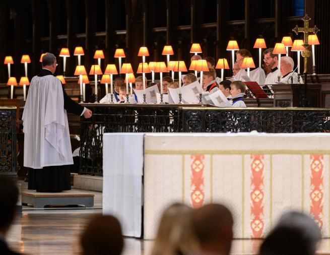 Choir singing Evensong