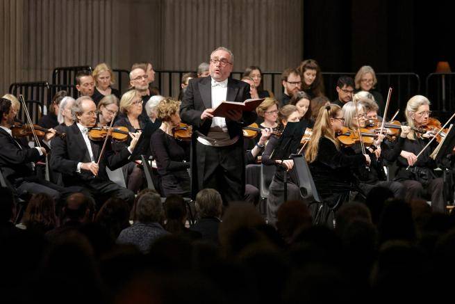 singer at handels messiah performance