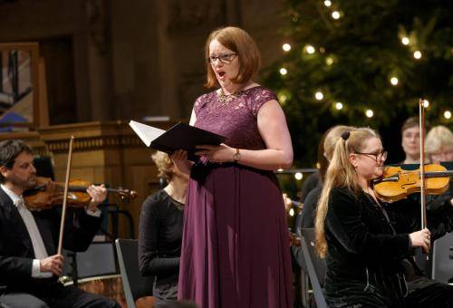 christmas performance singer handels messiah vocalist music