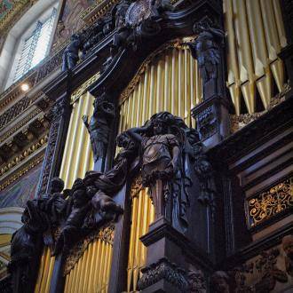 the grand organ pipework and carvings