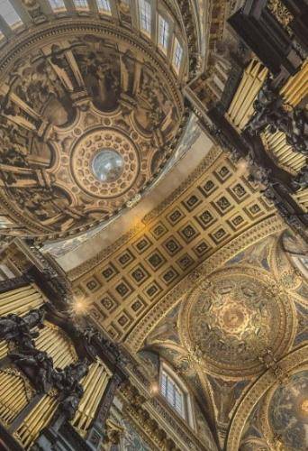 A photo of shapes in the ceiling in the cathedral