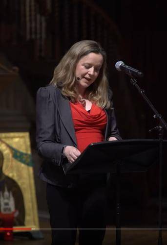 Paula Gooder speaking in St Paul's Cathedral
