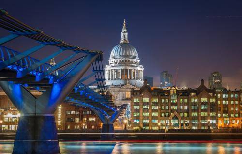 the cathedral dome seen from south of the river