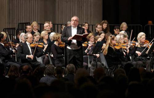 singer at handels messiah performance