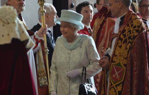 Royal Jubilees - QEII entering