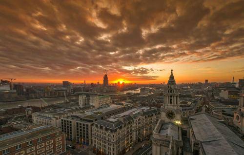 A view from St Paul's Cathedral's uppermost external gallery, the Golden Gallery