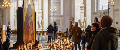 candles prayer worship mourning